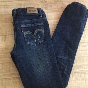 Girls distressed Levi’s